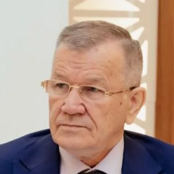 Борисов Владимир  Михайлович — арбитр Арбитражного центра «Атамекен»