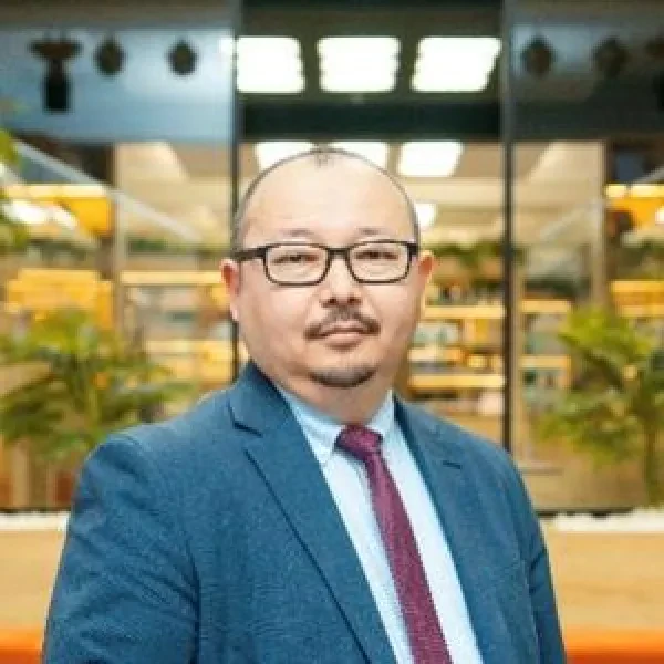 Ахмади Марат Асқарұлы — арбитр Арбитражного центра «Атамекен»